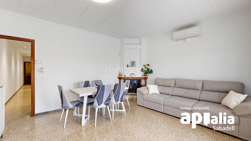 Foto e77f6235-88bd-453d-b08c-88324f107cde. Casa adosada para dos familias en La Romànica Barberà del Vallès