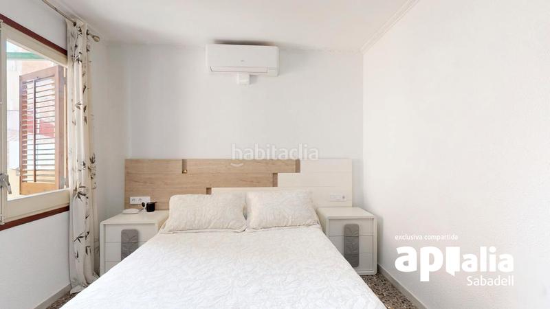 Foto effc8014-c724-4285-9571-b1d6b28011ff. Casa adosada para dos familias en La Romànica Barberà del Vallès