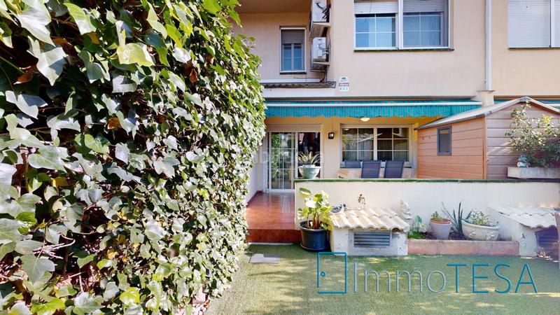 Foto 286c638c-844e-4d4c-87bb-e15a8f820d67. Casa adossada amb calefacció aparcament piscina a Barberà del Vallès