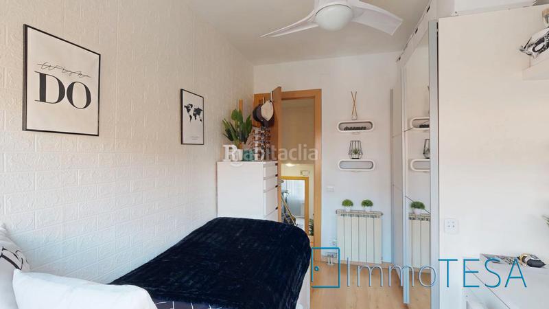 Foto 38e30ffe-b59e-4ba1-add3-b5a815f282ac. Casa adossada amb calefacció aparcament piscina a Barberà del Vallès