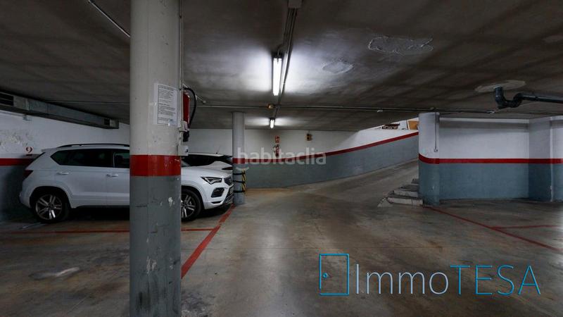 Foto ccada5bb-ac5d-47fe-870e-a4db3e991706. Parking coche en via sant oleguer en La Romànica Barberà del Vallès