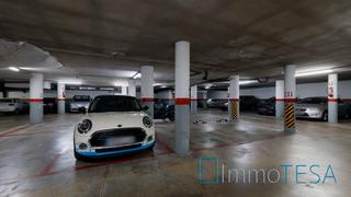 Parking voiture  Via de sant oleguer. En via sant oleguer