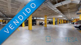 Autoparkplatz  Carrer d'enrique tierno galván. Parc europa