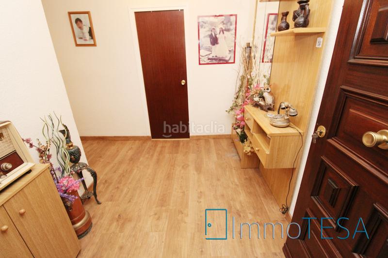 Foto f4ca0d76-2187-4d08-b9f6-af3e3373db81. Semi detached house in Barri Antic Barberà del Vallès