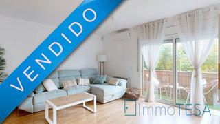 Piso en Centre-Eixample-Can Llobet. 4 dormitorios con parking y trastero