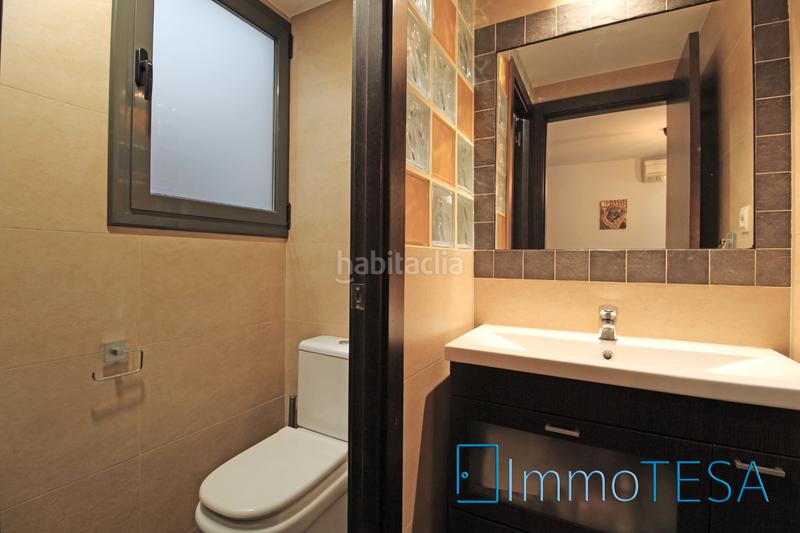 Foto 11a7a858-67d3-4784-bde4-b5009e23a22b. Casa adossada amb calefacció aparcament a La Romànica Barberà del Vallès