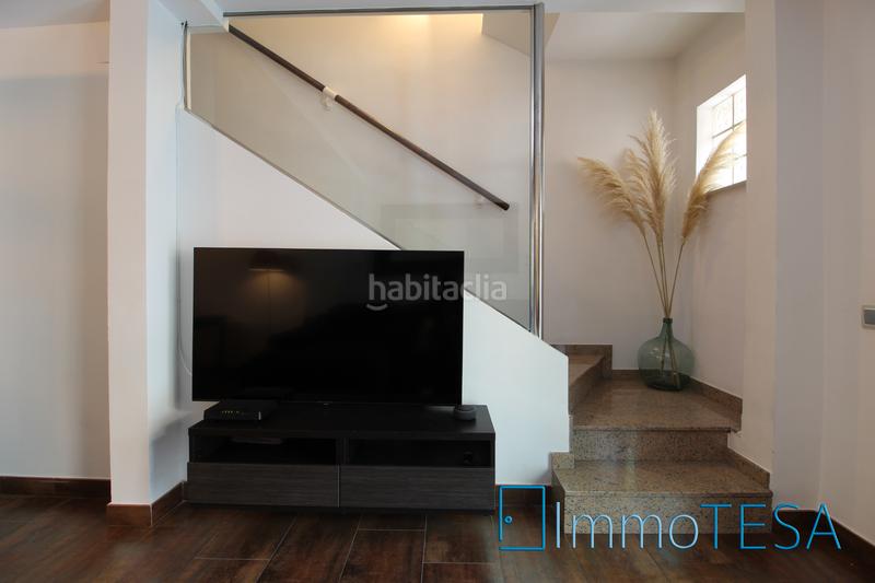 Foto 18e0ee7b-a46f-4172-a9aa-8e855aa47276. Casa adossada amb calefacció aparcament a La Romànica Barberà del Vallès