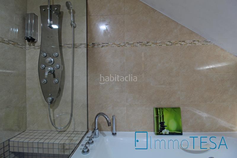 Foto 67ada398-342a-4d5b-a99c-db5cec8ebc1b. Casa adossada amb calefacció aparcament a La Romànica Barberà del Vallès