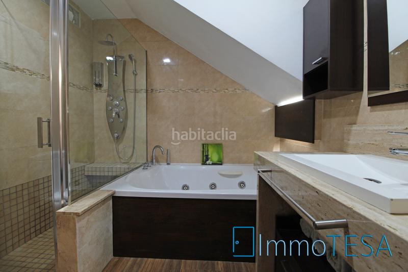 Foto 94f0ef2c-d016-4d73-8381-d2649694478a. Casa adossada amb calefacció aparcament a La Romànica Barberà del Vallès