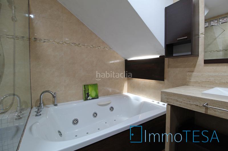 Foto e73910f4-5c91-4131-b5c3-dd1d7d4f9346. Casa adossada amb calefacció aparcament a La Romànica Barberà del Vallès