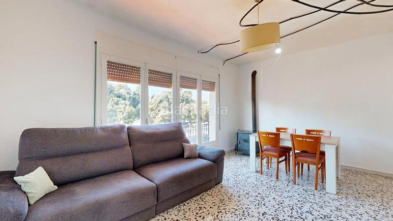 Foto 03eba61c-ccfc-4b66-b8c2-658985a69b2d. Casa con camino riscaldamento parcheggio in Ca n´Esteper-Can Gorgs-Can Gorgs II Barberà del Vallès