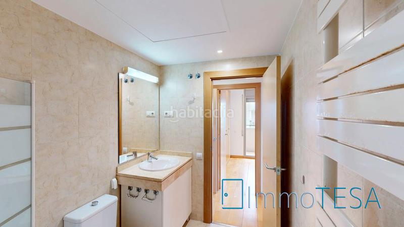 Foto 9073c600-c623-4aa9-ae8b-0e787ce5ffc9. Pis amb calefacció aparcament piscina a Parc d´Europa Barberà del Vallès