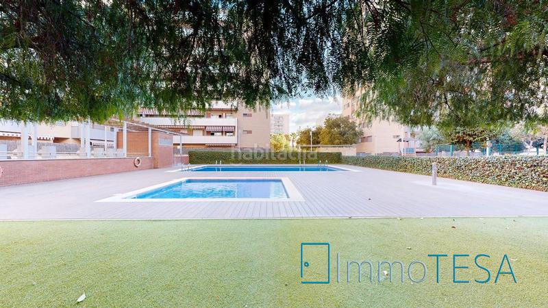 Foto 98fab67c-c498-435c-a6d5-bd378d031eda. Pis amb calefacció aparcament piscina a Parc d´Europa Barberà del Vallès