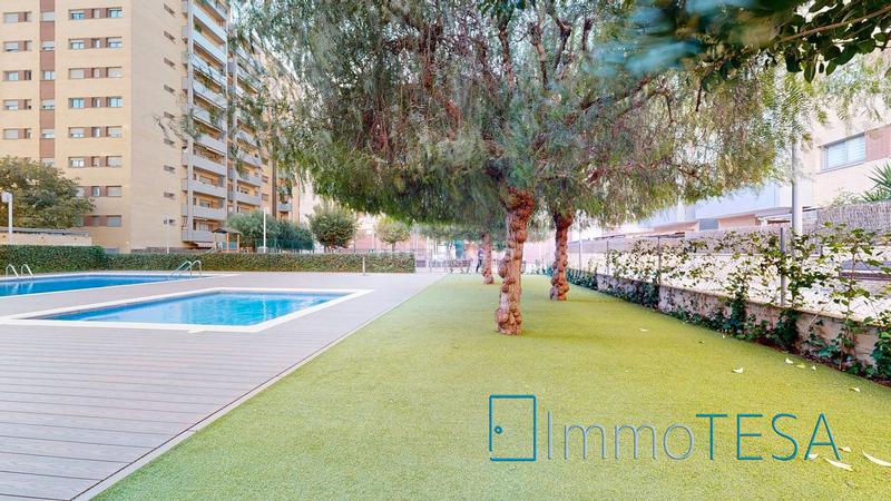 Foto 9fd7136b-6dc0-4a0a-a1b7-0aad0311a164. Pis amb calefacció aparcament piscina a Parc d´Europa Barberà del Vallès