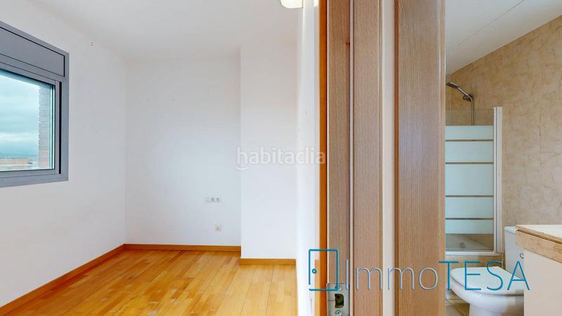 Foto f0705aac-d1ad-4ad8-8fc1-c6768cb1199a. Pis amb calefacció aparcament piscina a Parc d´Europa Barberà del Vallès