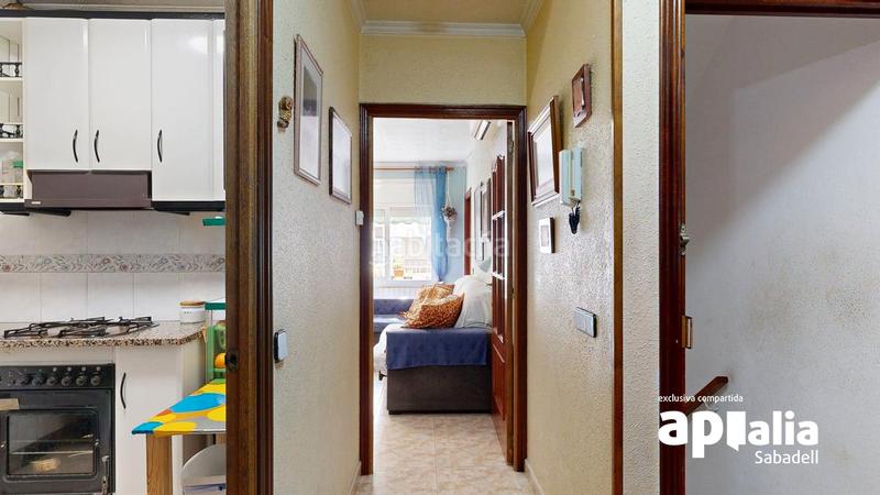 Foto 35ddc8f0-d38e-45b0-a5ff-d4ba432e0c38. Casa adossada amb calefacció aparcament a Creu de Barberà Sabadell