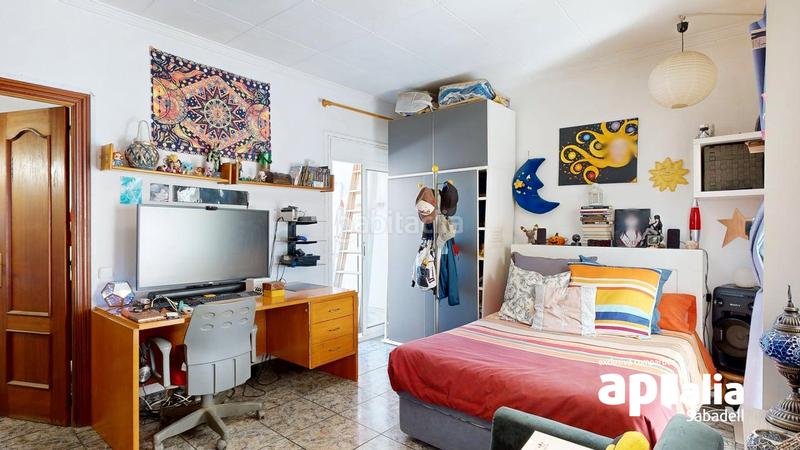 Foto 9ca600de-d8bb-46b7-96c0-677fd30e8d01. Casa adossada amb calefacció aparcament a Creu de Barberà Sabadell