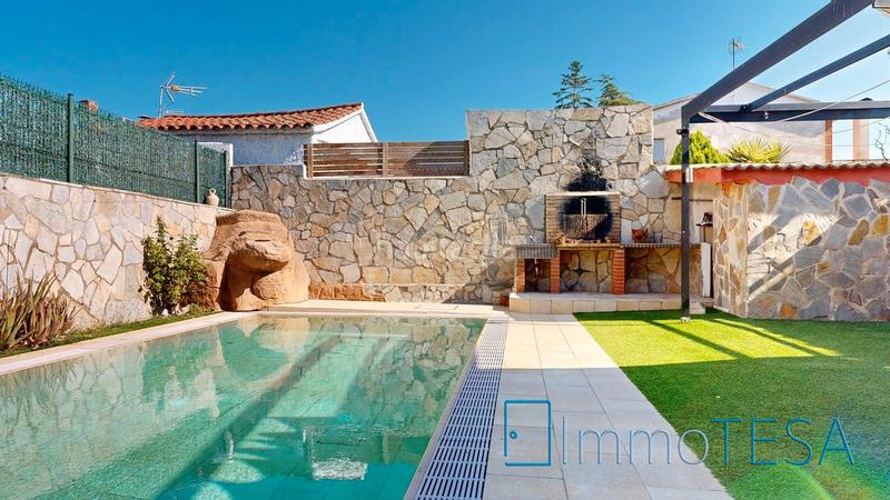 Foto 9ff32fd2-a88a-4ac0-a929-56757803ffc2. Casa amb calefacció aparcament piscina a Ca n´Esteper-Can Gorgs-Can Gorgs II Barberà del Vallès