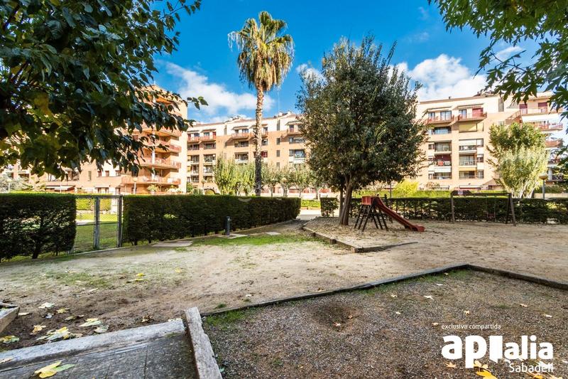 Foto 7b7d70fb-dec2-42c4-9be6-09b43ab949b8. Appartamento con riscaldamento parcheggio piscina in Sabadell
