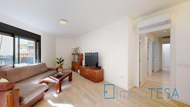 Foto 496e2d80-ddf2-4ebb-9684-ee91e539e1a6. Flat with heating parking in Barri Antic Barberà del Vallès