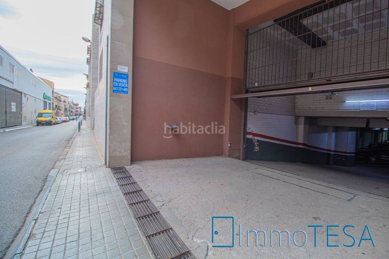 Foto 9faa32cf-4de2-45a7-b9a9-e9d69478d477. Aparcament cotxe a Centre Sabadell