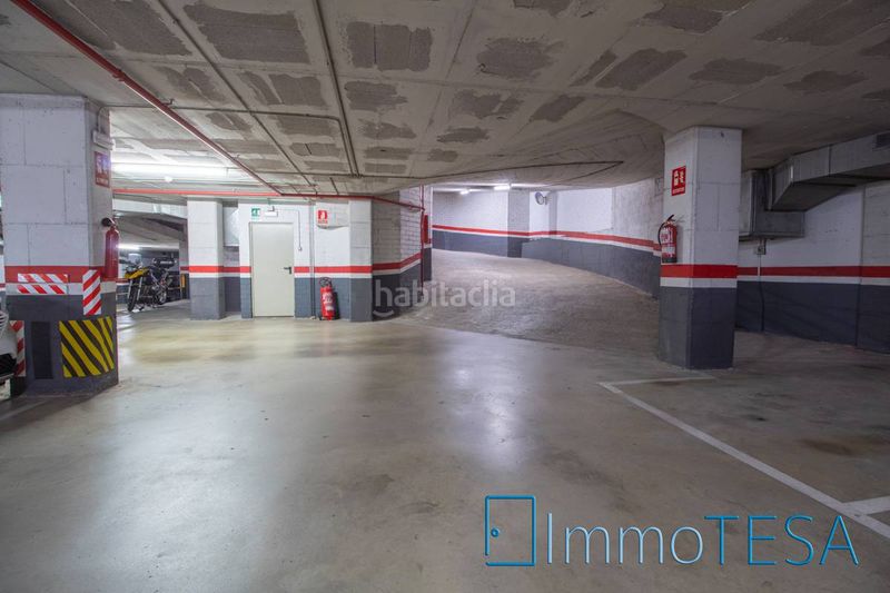 Foto a69a1297-30a3-4d2b-842f-b3392c74f43b. Aparcament cotxe a Centre Sabadell