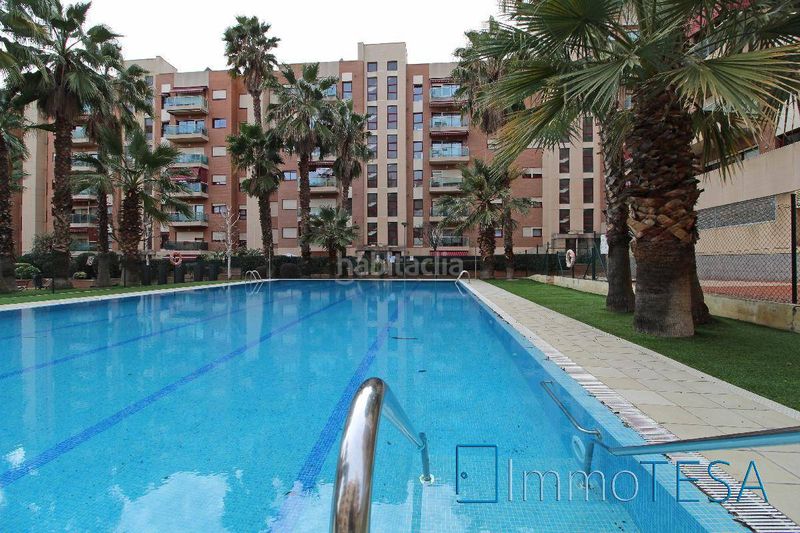 Foto c4730499-e191-403b-b104-5dff701538e8. Pis amb calefacció aparcament piscina a Parc d´Europa Barberà del Vallès