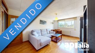 Etagenwohnung in Badia del Vallès. Con ascensor y balcón