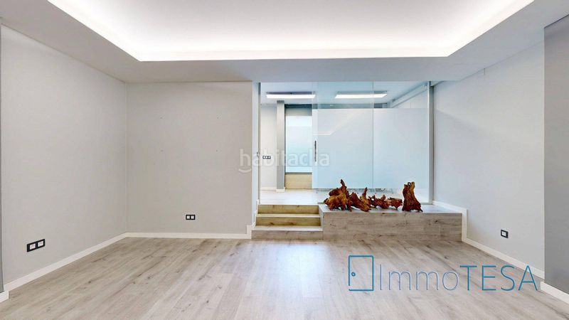 Foto 5834948a-53c3-4f50-be7f-9191cdb2f5e4. Alquiler local comercial local 142m2 terraza 66m2 en Barberà del Vallès