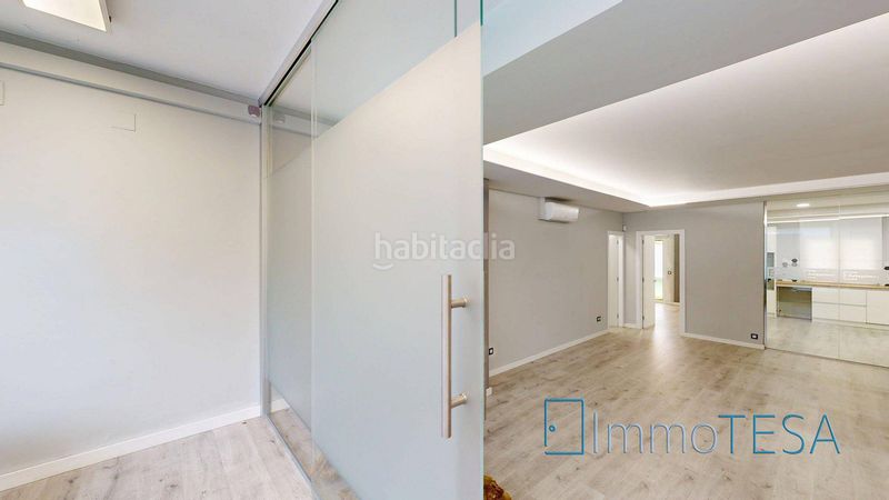 Foto 586ffbdc-e379-43d6-a3b6-2d4ac85f8adf. Alquiler local comercial local 142m2 terraza 66m2 en Barberà del Vallès