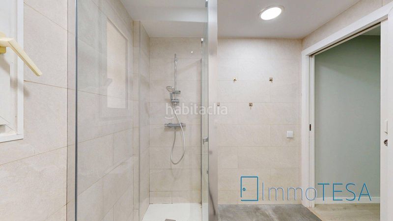 Foto 72cfe019-03e9-4f77-9803-3504fb57d371. Alquiler local comercial local 142m2 terraza 66m2 en Barberà del Vallès