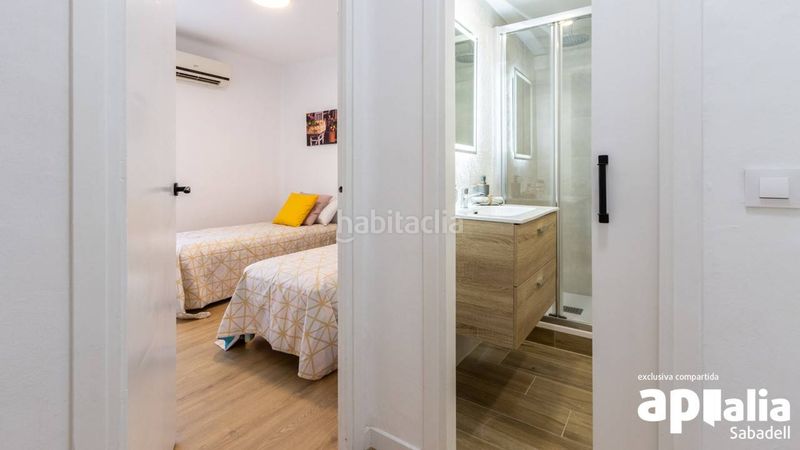 Foto f42cd049-418a-471d-b8eb-5ba084cea7df. Pis amb calefacció a Els Merinals Sabadell