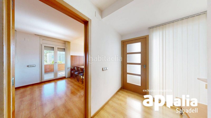Foto 0d361d8c-183f-48da-a0b0-31432ea894f6. Casa amb calefacció aparcament a Can Serra Barberà del Vallès