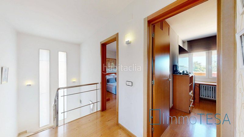 Foto 2ee48aa2-0b8f-4954-90b3-571f9c04407f. Casa amb calefacció aparcament a Can Serra Barberà del Vallès