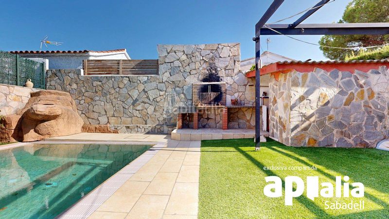 Foto a7773d36-bbad-4d54-9aab-eec39816fcc1. Casa amb calefacció aparcament a Can Serra Barberà del Vallès