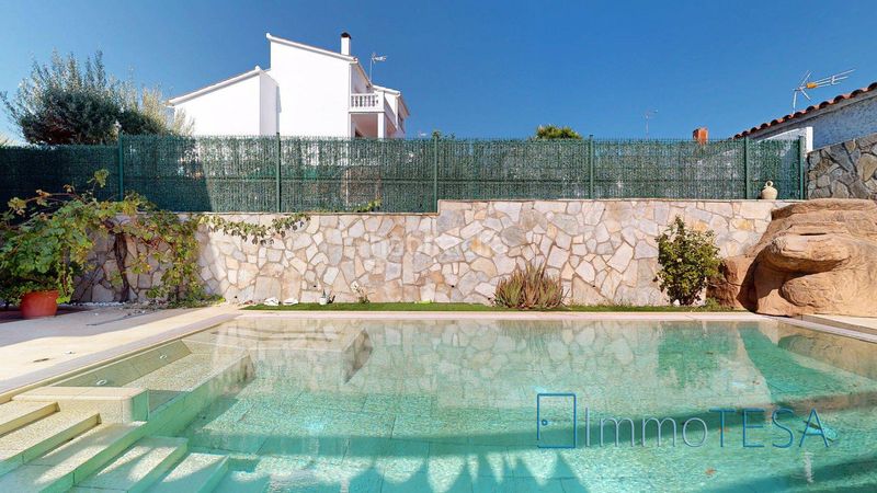 Foto e9aa0fbe-55ce-4a7f-ac59-aa58ca21ba80. Casa amb calefacció aparcament a Can Serra Barberà del Vallès