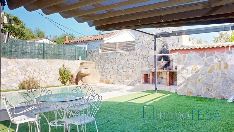 Foto eb2f9154-add3-439f-94e0-aa63b831eb68. Casa amb calefacció aparcament a Can Serra Barberà del Vallès