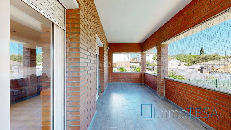 Foto f015acab-4d3d-44f4-8c94-44cf7b9a7b57. Casa amb calefacció aparcament a Can Serra Barberà del Vallès