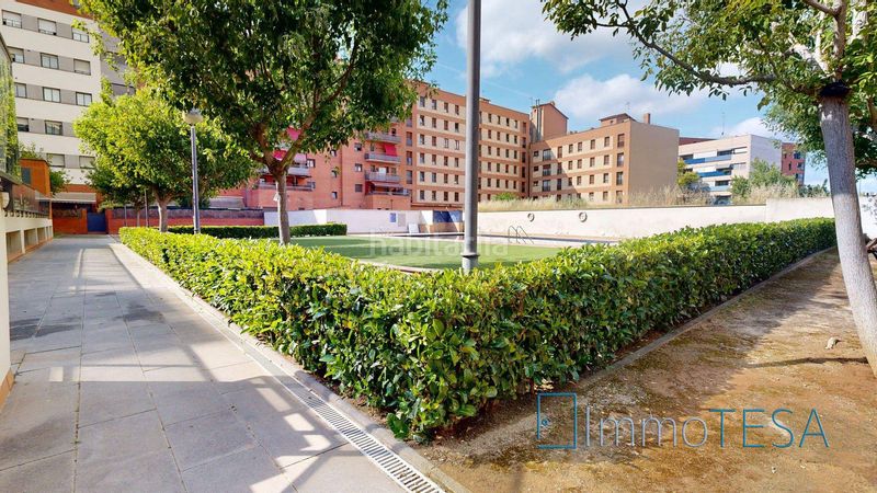 Foto 7038575f-1c35-4b34-b99d-5a71a7d2b5f7. Àtic amb calefacció aparcament piscina a Parc Central Barberà del Vallès