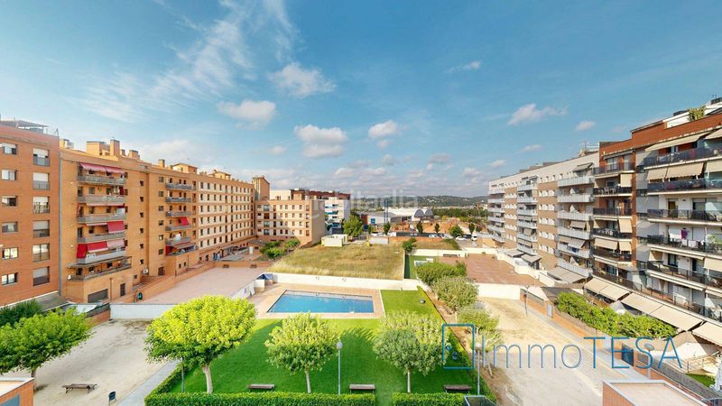 Foto a437b865-3626-4ded-9625-91e4bb58053f. Àtic amb calefacció aparcament piscina a Parc Central Barberà del Vallès