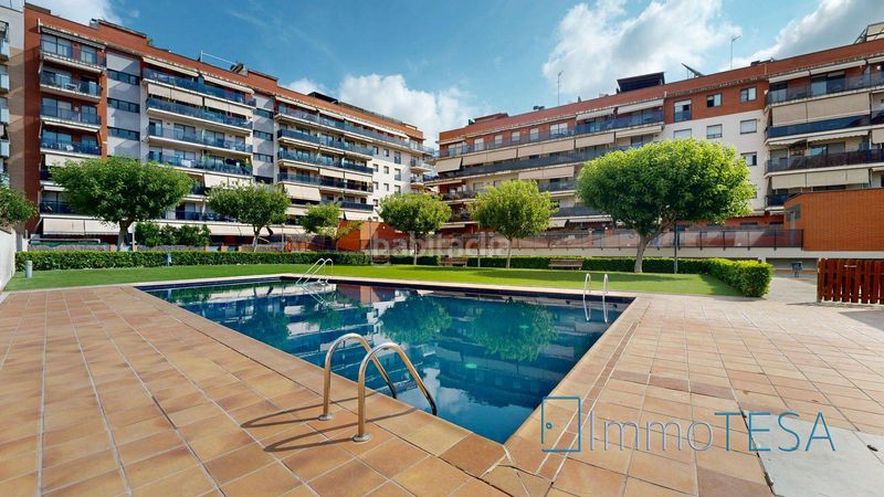 Foto ada8b0a2-cc8a-4885-9bc6-c79774056bcc. Àtic amb calefacció aparcament piscina a Parc Central Barberà del Vallès