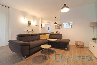 Pis a Centre-Eixample-Can Llobet. Con terraza de 50m2