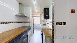 Etagenwohnung in Centre-Eixample-Can Llobet. En la moragas exterior y luminoso