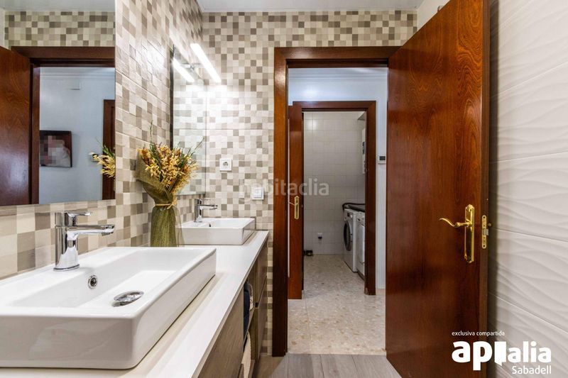 Foto daa8110a-e5e7-464a-b8ed-7be38d6f3a7e. Pis amb calefacció aparcament a Gràcia Sabadell