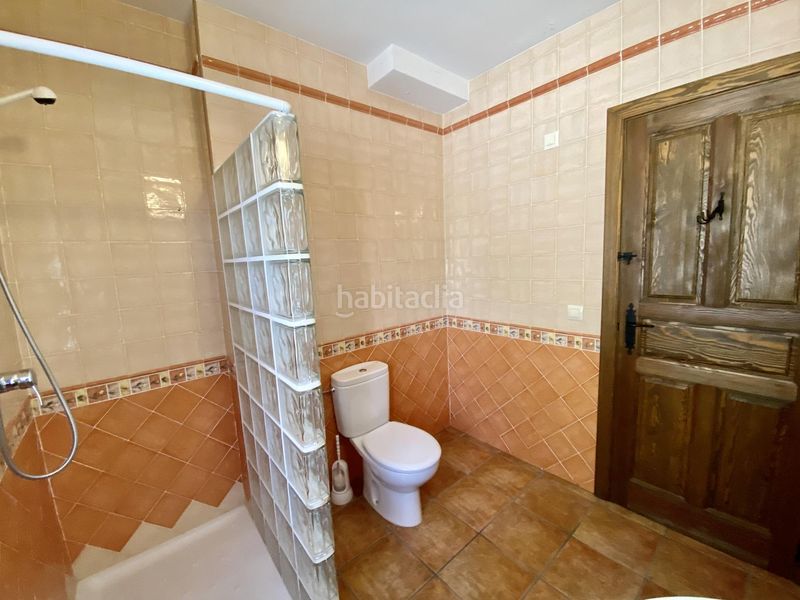 Foto 5e426467-06a3-4943-b48a-856e633fc4b4. Casa amb calefacció aparcament a Poblete