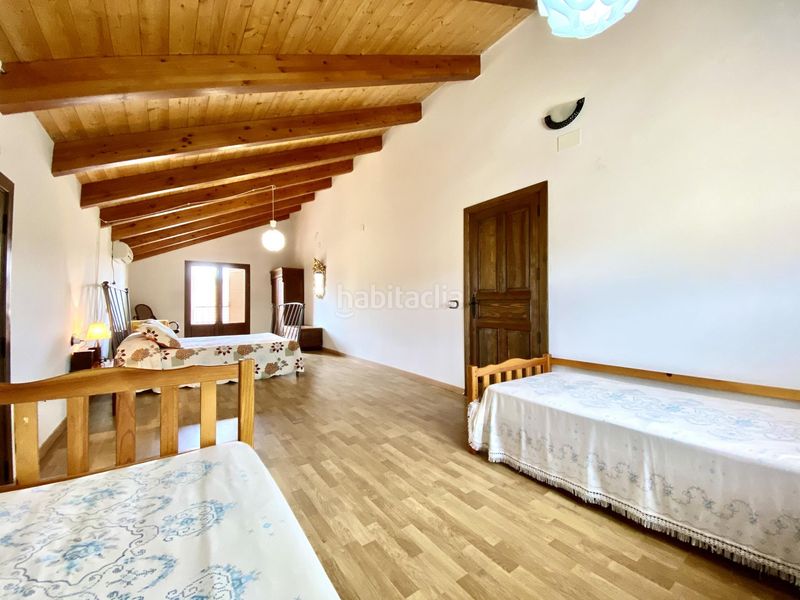 Foto e03f91e2-fa18-49e6-a004-322f6df80a06. Casa amb calefacció aparcament a Poblete