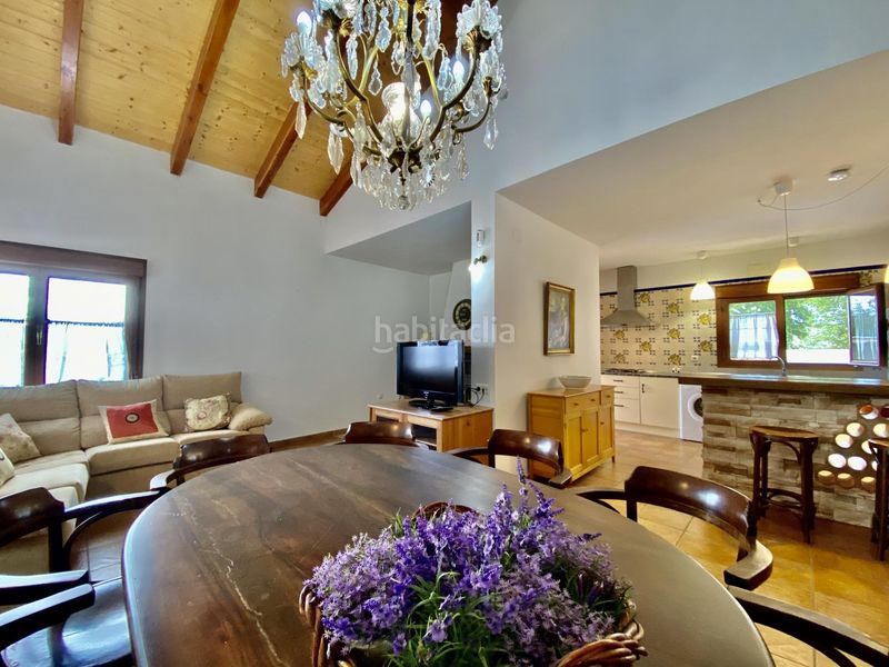 Foto eb11c505-3725-47e1-b99f-df726344c254. Casa amb calefacció aparcament a Poblete