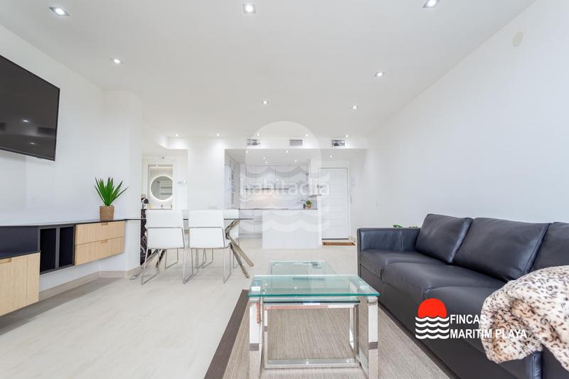 Foto 3e19175c-441e-4088-aae1-bfa6fae72459. Apartamento en de miramar 10 excepcional piso reformado con vistas al mar en ubicación privilegiada en Salou