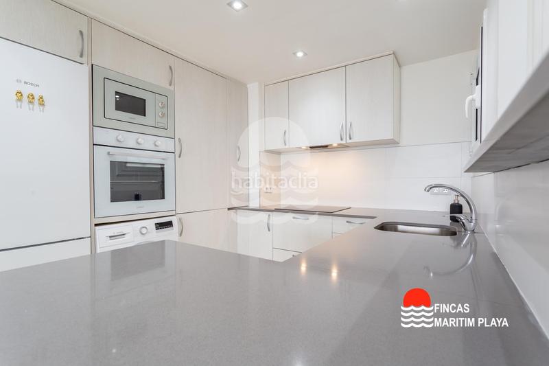 Foto 9dfc806f-d3f0-4391-b43b-5da16f5d0dd4. Apartamento en de miramar 10 excepcional piso reformado con vistas al mar en ubicación privilegiada en Salou