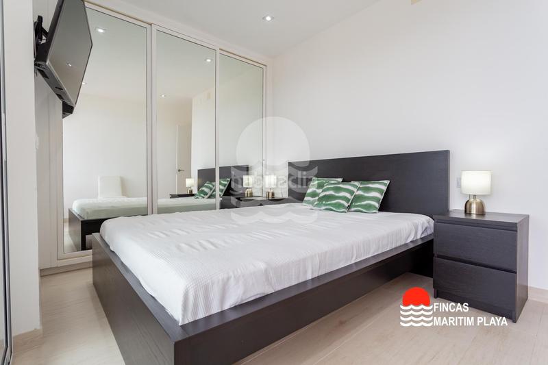 Foto c911cf52-0a3c-419b-9214-7a06b93fb4c9. Apartamento en de miramar 10 excepcional piso reformado con vistas al mar en ubicación privilegiada en Salou
